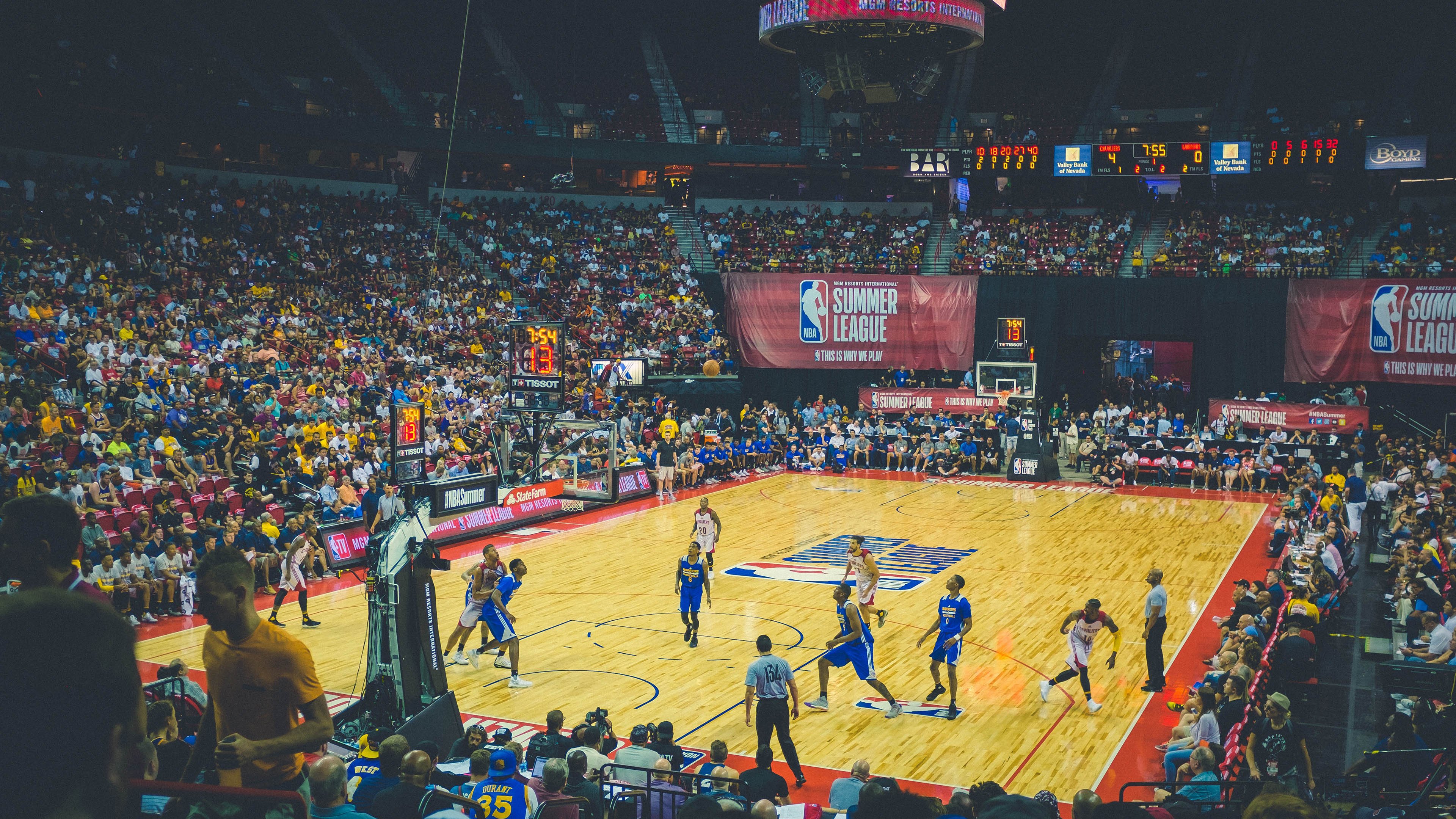 开云体育官网-范弗利特末节封神！掘金逆转老鹰，关键先生定义胜利