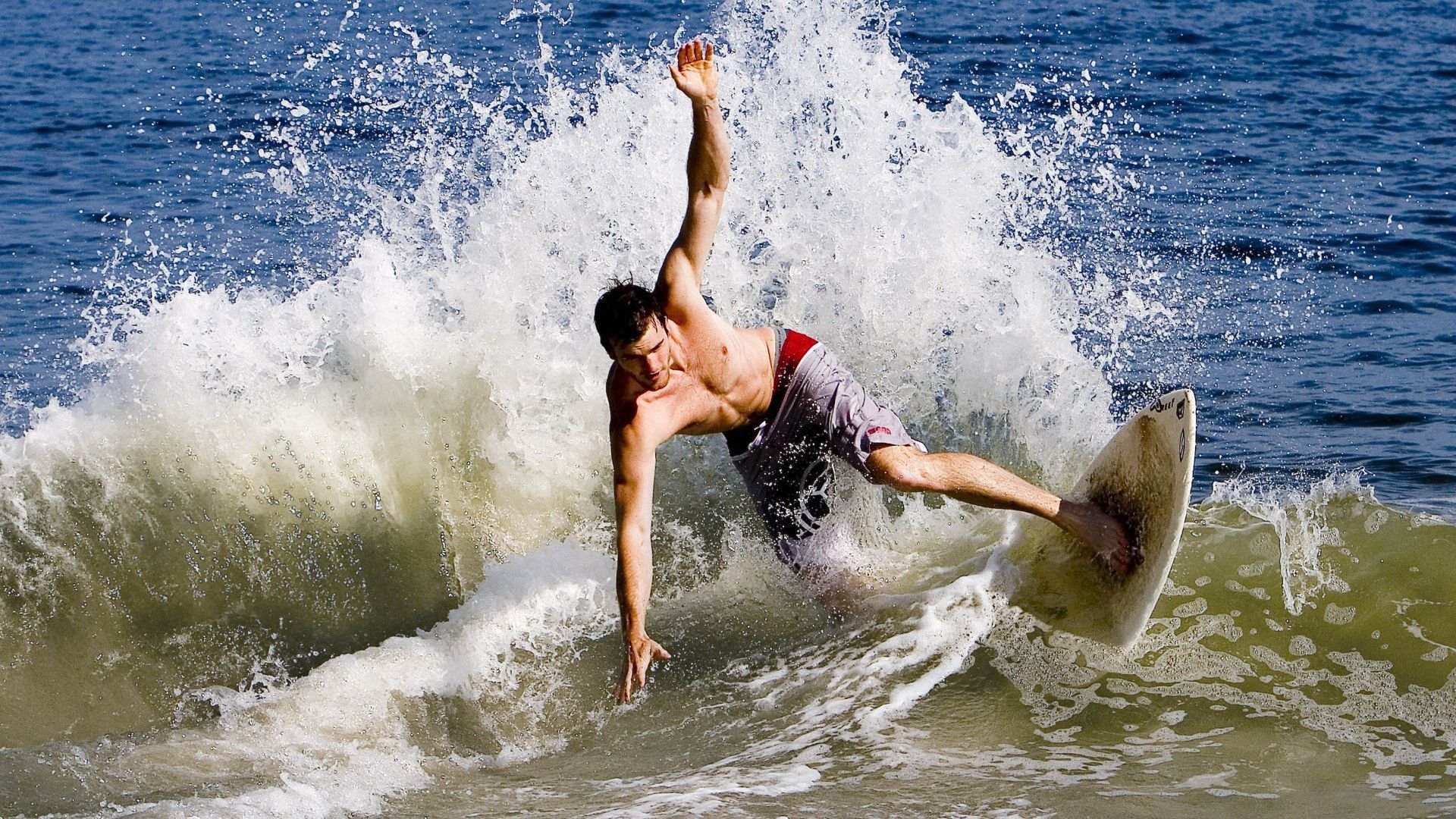 开云体育下载-厄德高，当黄黑风暴席卷阿兹特克，舞台越大他越强