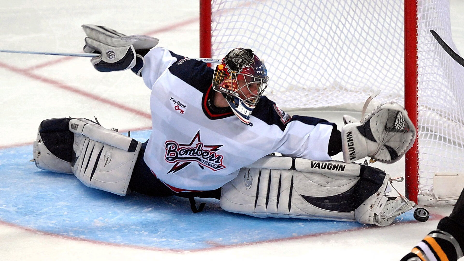 开云平台-范弗利特末节风暴，活塞如何用绝望防守绞杀篮网？